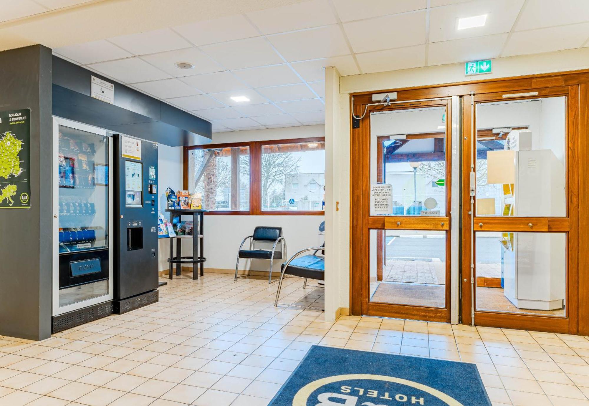 B&B Hotel Châtellerault Eksteriør billede