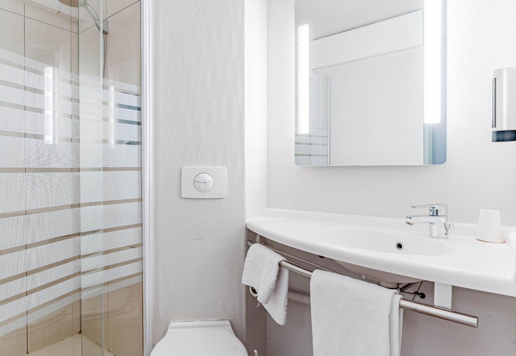 B&B Hotel Châtellerault Eksteriør billede