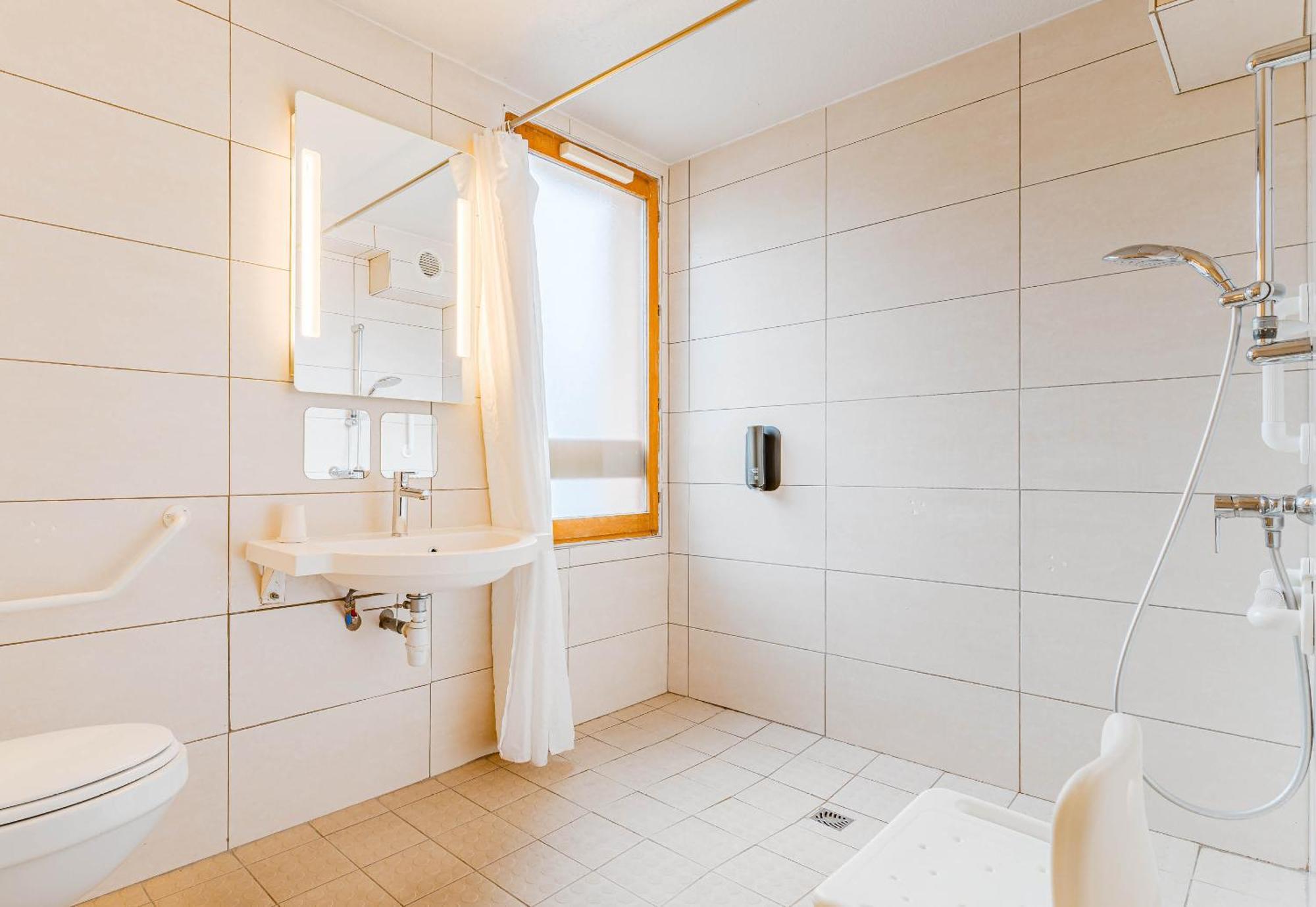 B&B Hotel Châtellerault Eksteriør billede