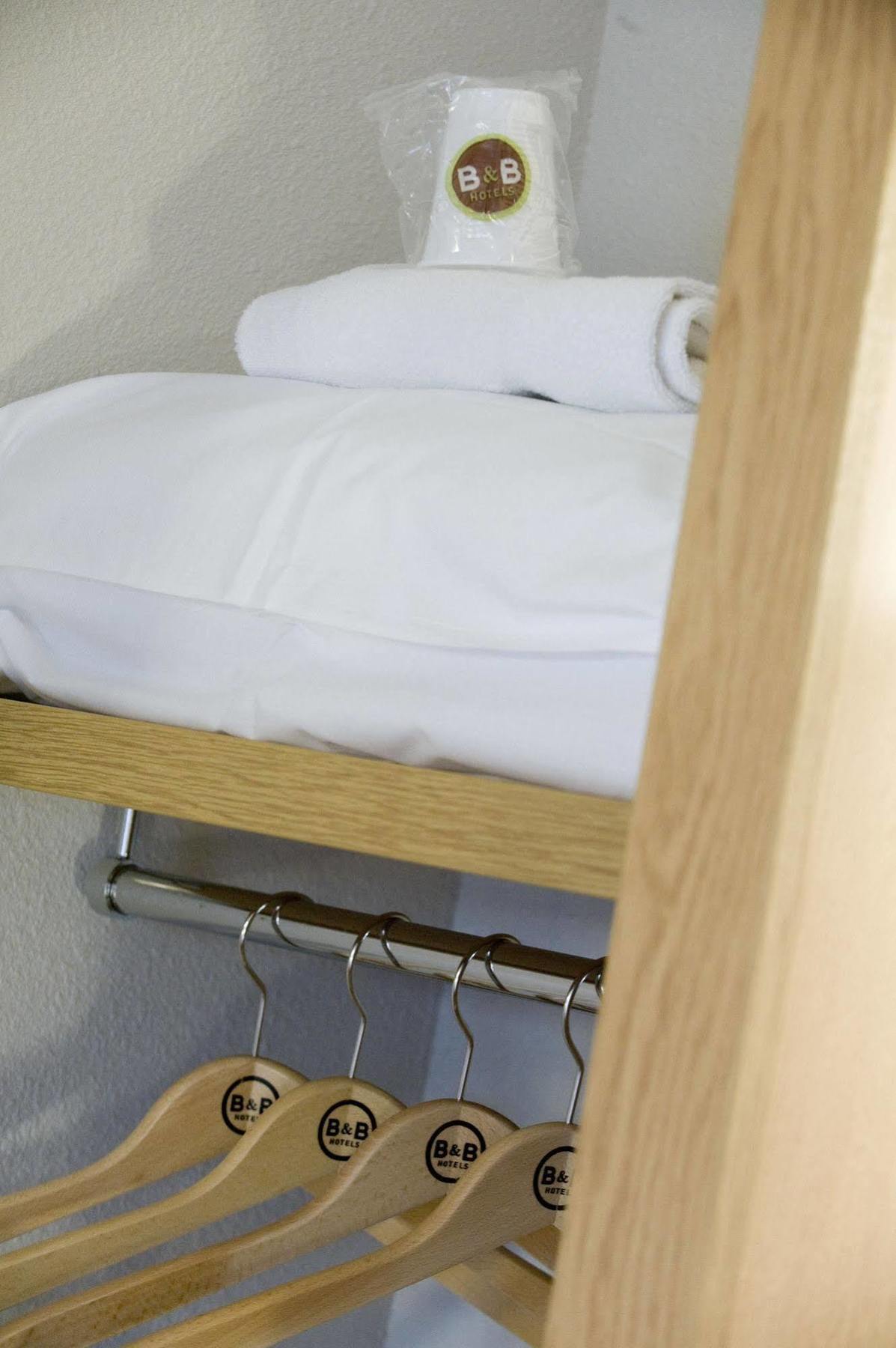 B&B Hotel Châtellerault Eksteriør billede
