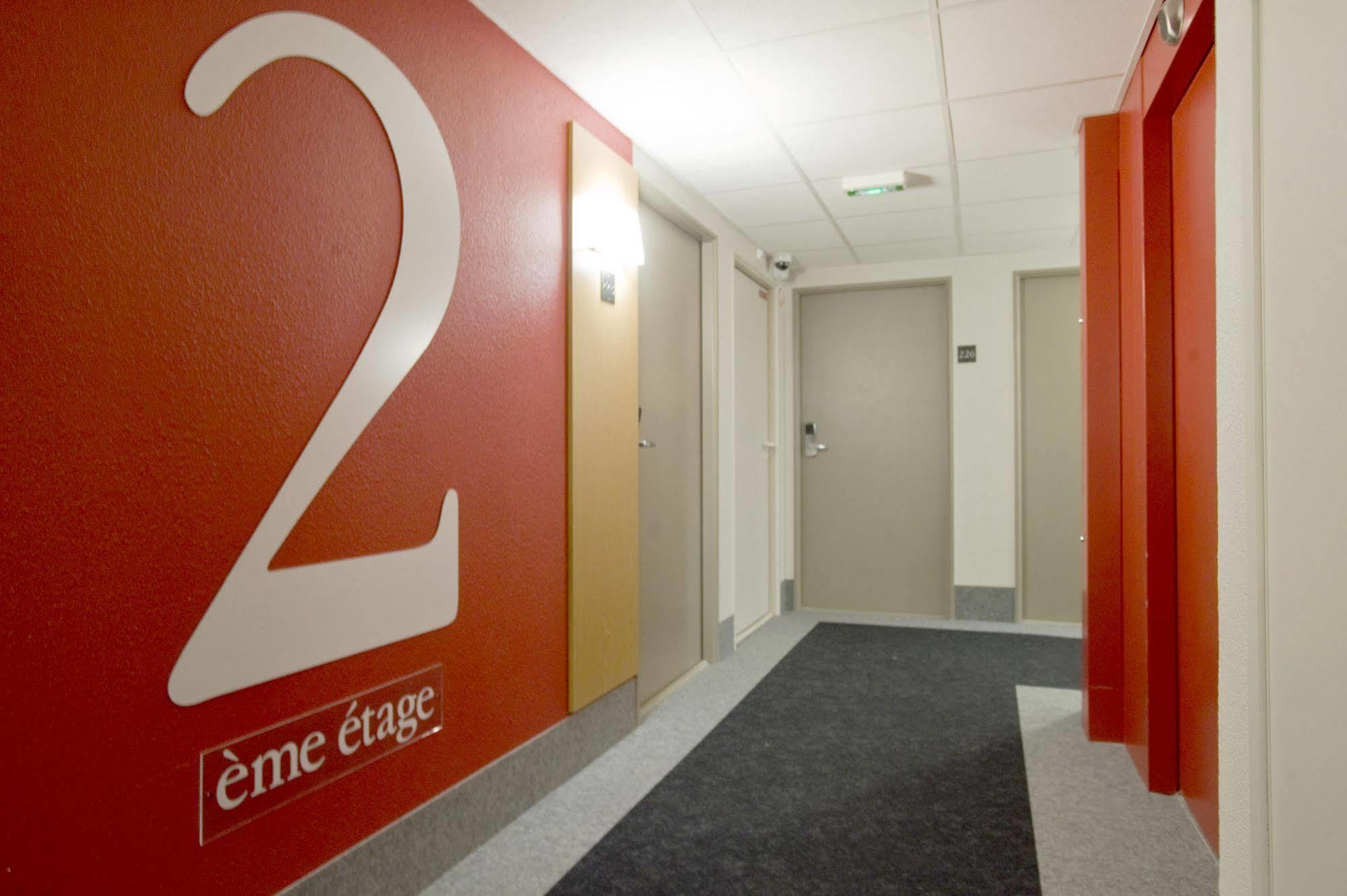 B&B Hotel Châtellerault Eksteriør billede