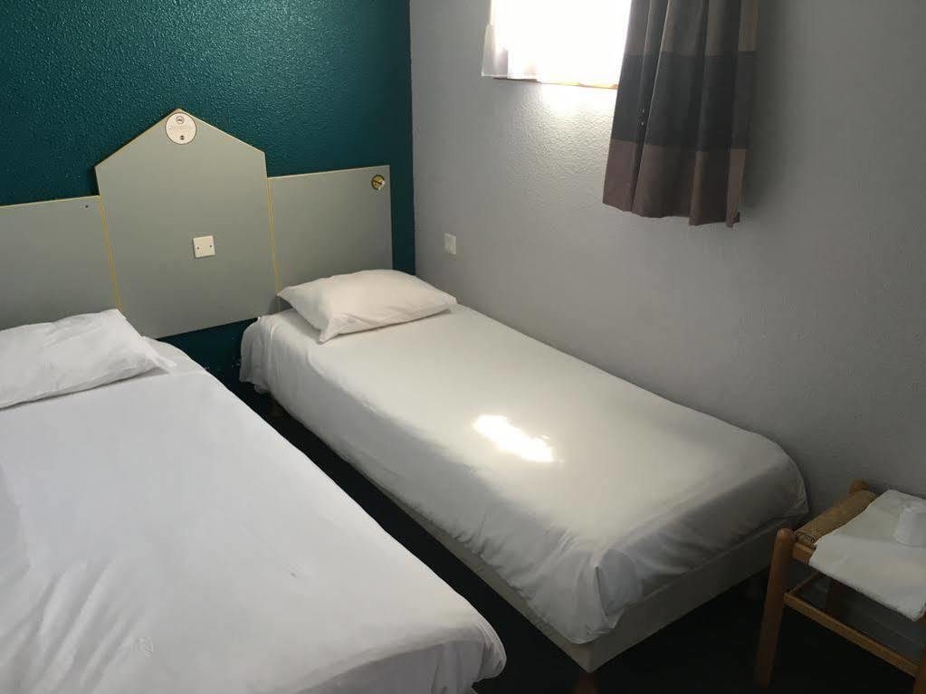 B&B Hotel Châtellerault Eksteriør billede
